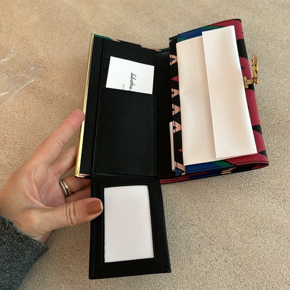 Ferragamo multicolor wallet brand new! - Picture 4 of 9